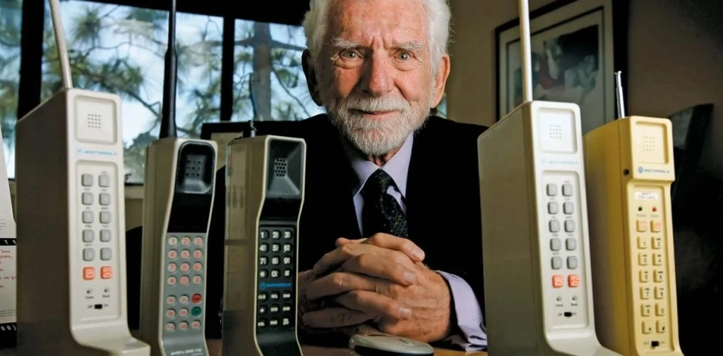 Martin Cooper, creador del teléfono celular